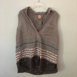 sleeveless collared button up